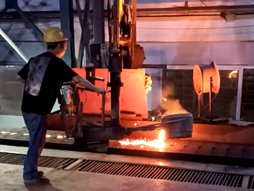 Manipulator memiliki fleksibilitas tinggi dan dapat dengan mudah menangkap objek