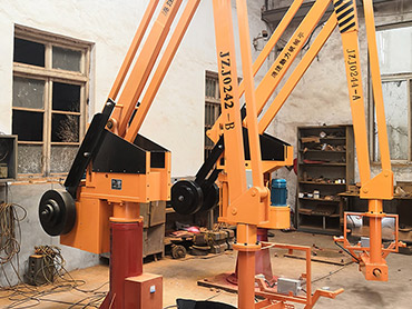 Pelanggan di Thailand memesan dua manipulator casting